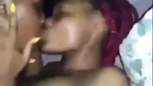 Seksi götlü Afrikalı lezbiyen çift