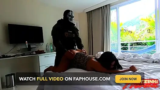 Maskeli asker Ghost odama girip beni sertçe becerdiğinde