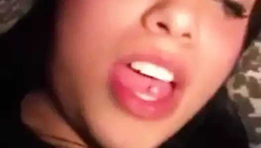 Ateşli kız arkadaşını sikiyor 2