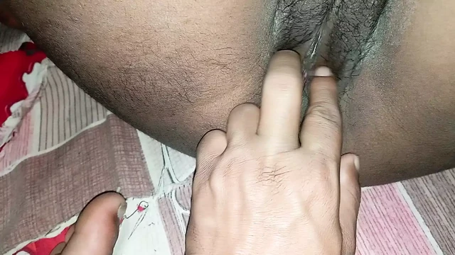 Seksi babhi ki seksi ateşli vücut ve kıllı amcık.