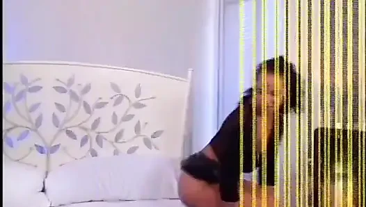 Canavar siyah yaraklar göt sikişi ve ağzına boşalma genç kıllı amcıklar tam film