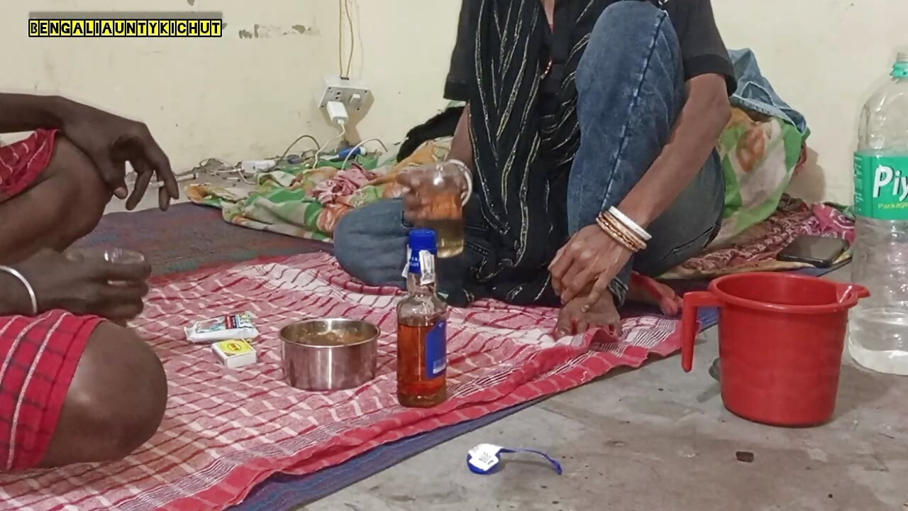 Hintli evli kadın ke sath partisi kiya aur fir seksi chudai ki