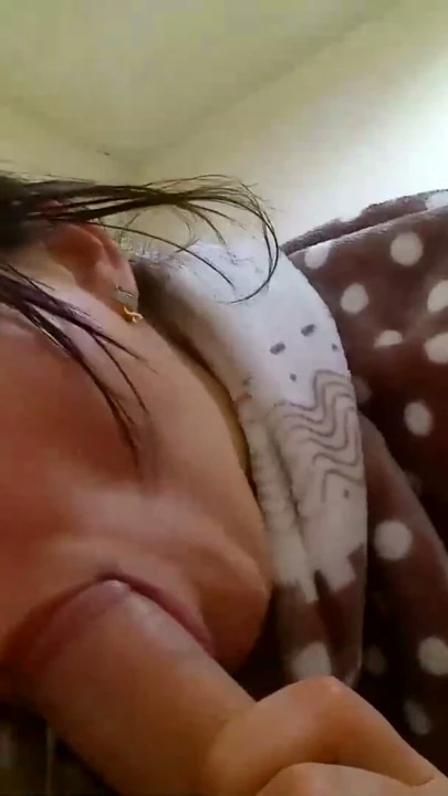 18+ uzun penisi taşaklarına kadar yutuyor | Bölüm 3