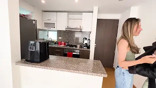 Patronumun fahişesiyle mutfakta seks yapıyorum