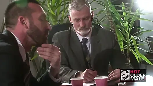 Uygun olmayan Paul, Billy ve Xavier