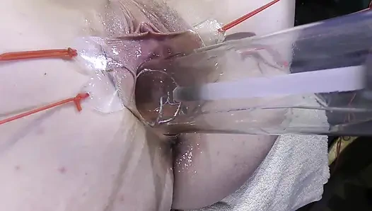 Uzak Yayılmış Vajina Yakın Çekimde Lambayla 1000watt