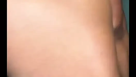 Dışarıda amcığımla eğleniyorum