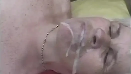 Mature couple hairy pussy fucking in dogging position