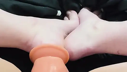 Büyük dildo eğlencesi