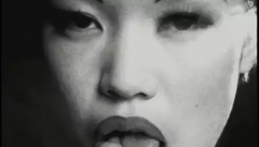 onlar doruğa kadar iki ince asyalı sürtükler yalamak onların amcık ve eşek