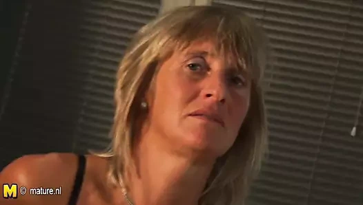 avrupa olgun eş oynama ile kendini