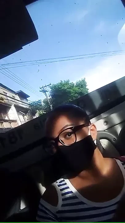 safadinha da igreja olhando volume do meu pau