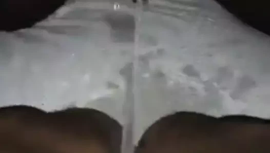 abanoz anal squirts içinde erkek arkadaşının yüzüne