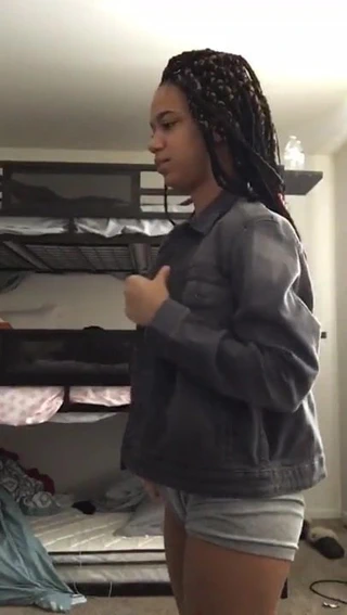 Slimgoddes6 genç twerk