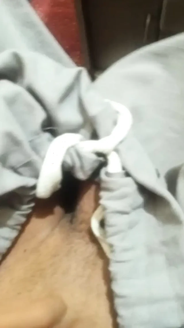 Peshawar'daki pathangay erkekler ve shemale'ler ateşli seks için iletişime geçebilir.