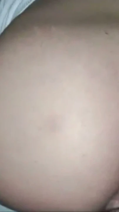 Ben de küçük inek Desi Kızılderisinin kuyruğuyla bunu yaptım