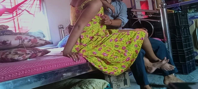 Arkadaşımın kız arkadaşı ama onu odamda sikişmeye ikna ettim