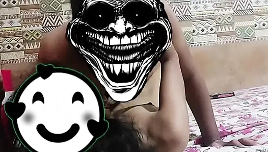 Üvey kız az önce ayrıldı ve destek istedi, ben de onu otele götürdüm