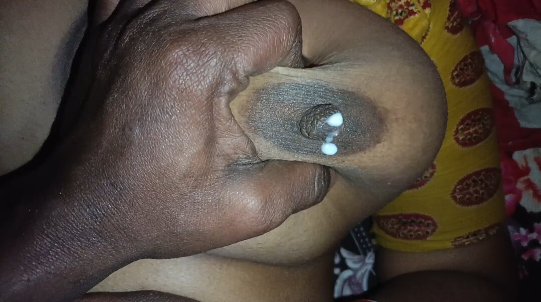 Dudh nikal Diya Sakila bhabhi ka kitne bada bada dudh Sakila bhabhi ka