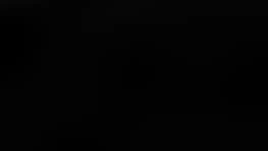 Bir Hayrandan 3. Hediyenin Kutularını Çıkarıyor