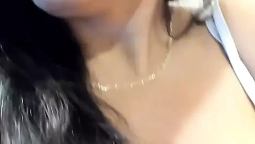 Orgazm olana kadar klitoris mastürbasyonu