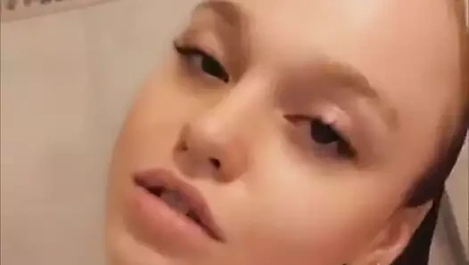 Büyük göğüsler sarışın duş