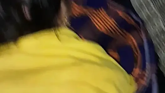Büyük götlü üvey kız kardeş