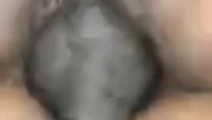 tatlı KEDİ dövülerek