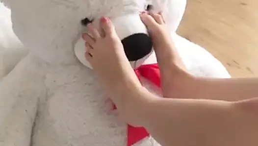 Ayı yüzlü eğlence