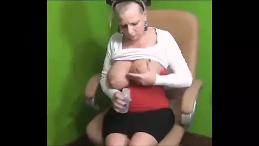 Süt büyük memeli tette seno latte