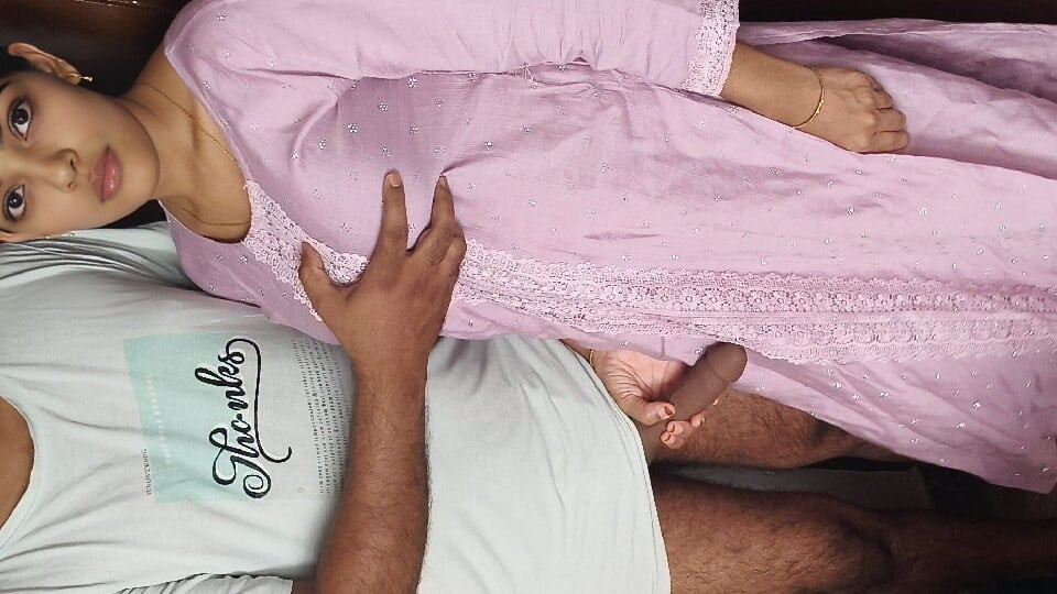PAKISTANLı KıZ HINTLI ERKEK ARKADAŞ TARAFıNDAN SIKILIYOR SERT ANAL SEKS