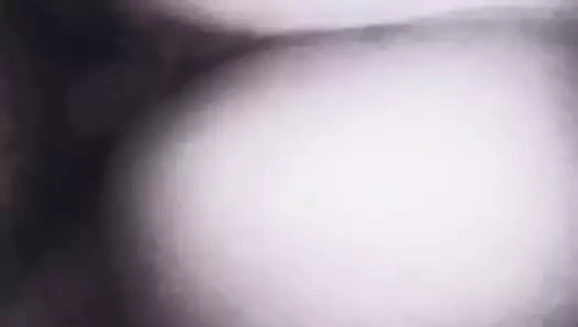 kıç ağır çekimde bir bbc alkışlıyor