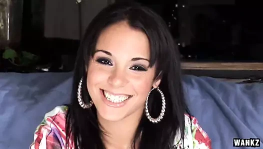 Wankz-eve evans şişman bir hıyarın üzerinde ağız kavgası yapıyor