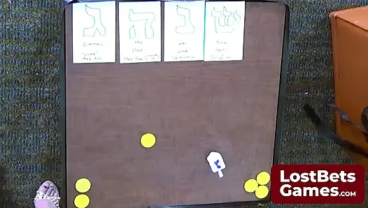 Chelstein ve Dee Williams striptiz oyunu dreidel