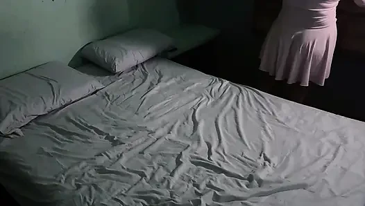Pembe elbiseli kayınvalidemle seks