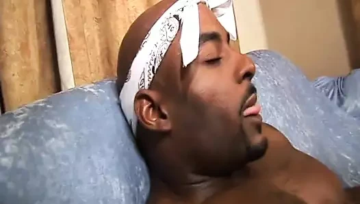 Ateşli zenci sürtük amını siktiriyor