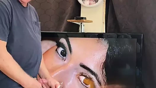 Zeynab ağzına sıçtı!
