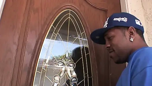 O kaltak hepsini yiyor