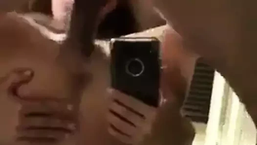 Merita o scula si in funduletul ala frumos