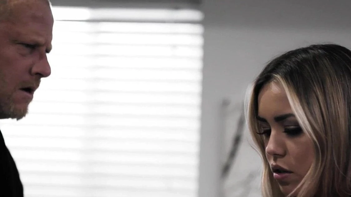 शुद्ध वर्जित सजा किशोरी गर्भवती द्वारा अजनबी