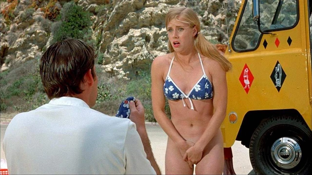 Amy adams skandalplanetcom'da 'psycho beach party'de çıplak