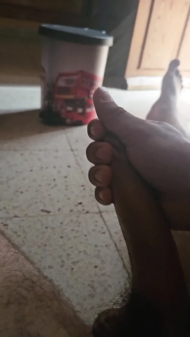 Penisimi Mastürbasyon Yapıyorum