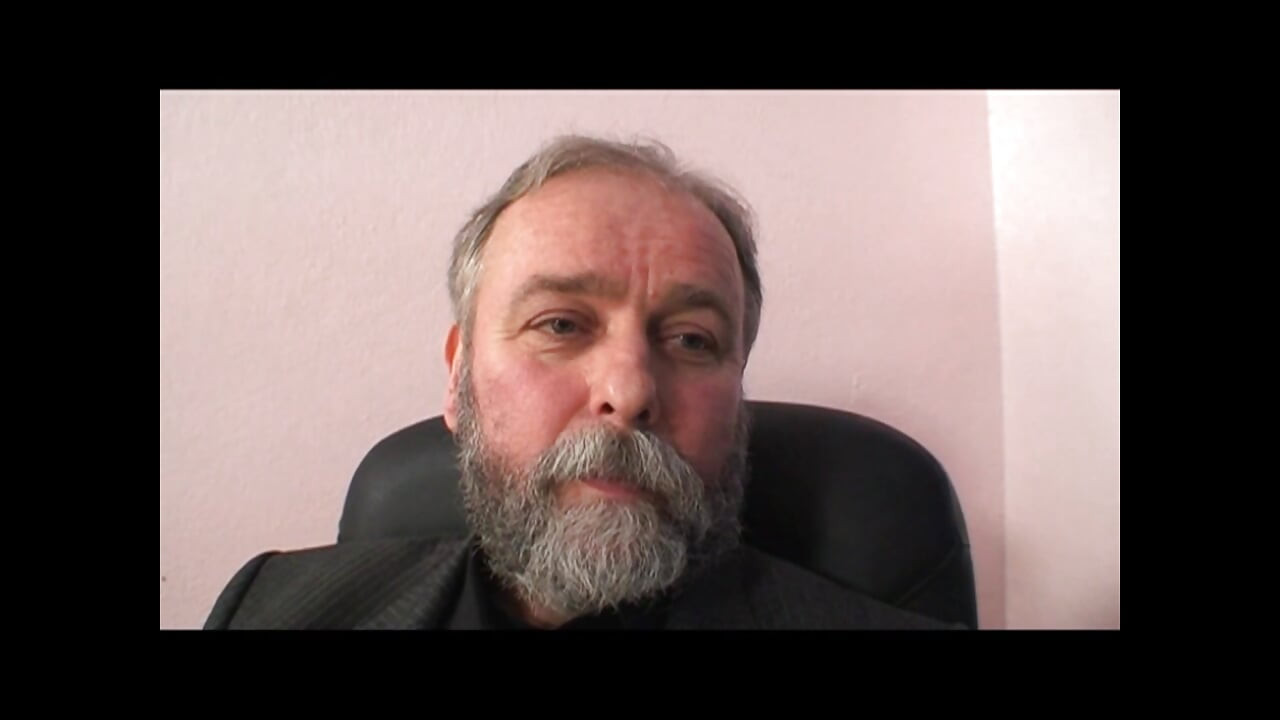 En azgın üçlü sikiş!! Sürtük genç erkek avcısı azgın nine ve yaşlı domuz büyük yarak cilt 4