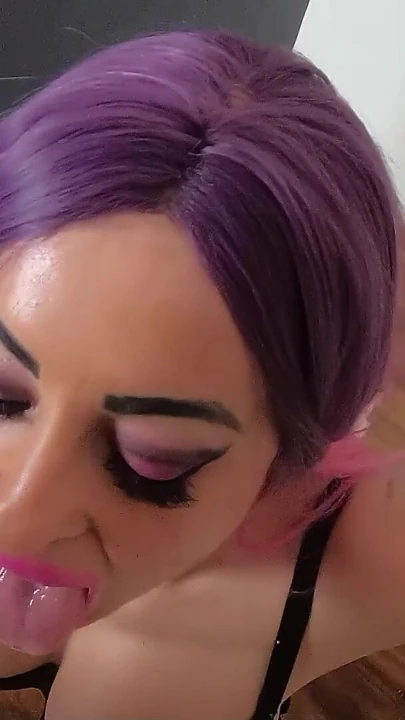 Alman bomba cathy b mastürbasyonunu yakaladıkta ona bakış açısı kovboy kız amatör sikişiyor | Klip 1