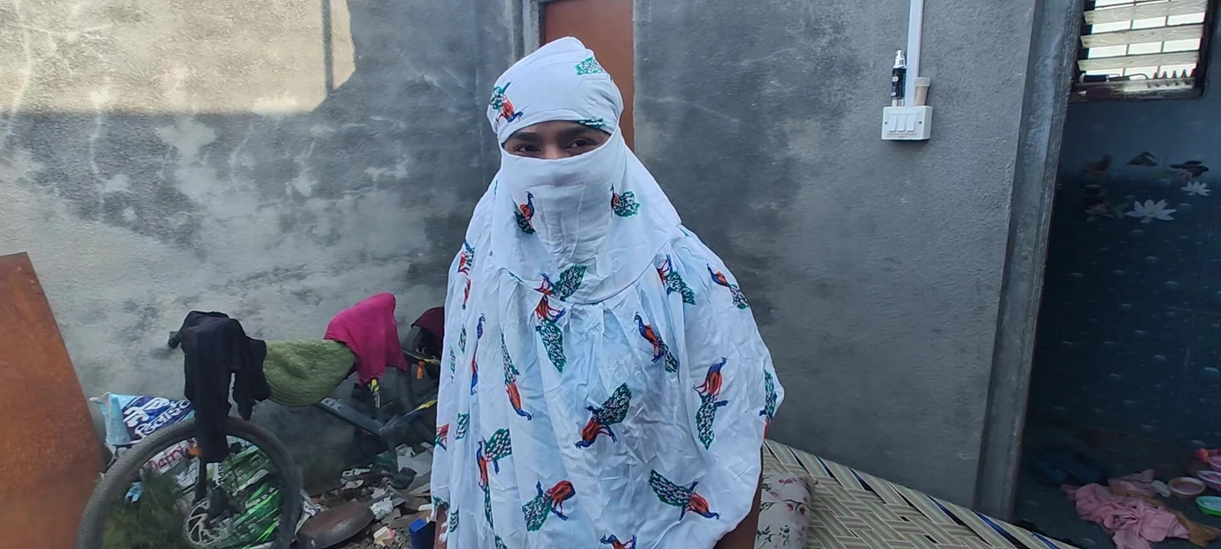 Секс студентка оставила мальчика дези на улице, секс на хинди аудио