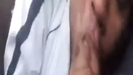 Burnundan sümük çıktı