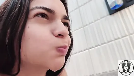 4k diş hijyen uzmanı rutin ağız fetişi yakın çekim çıplak