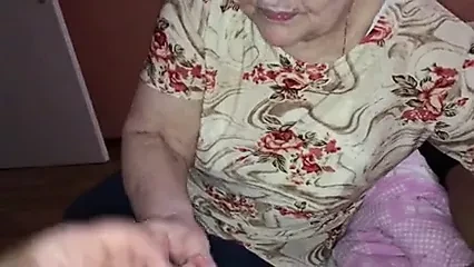 nine 83 yaşında handjob iv
