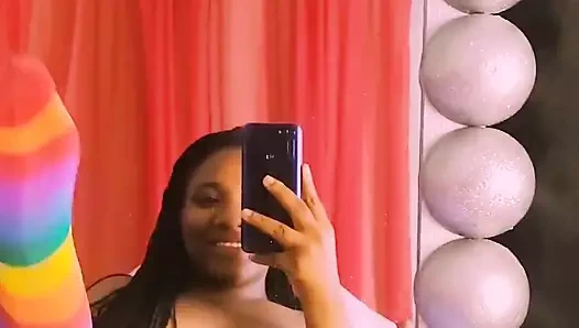 Büyük bir yarak düşünürken kendime dokunmayı seviyorum, büyük bir yarak düşünürken kendime dokunmayı seviyorum