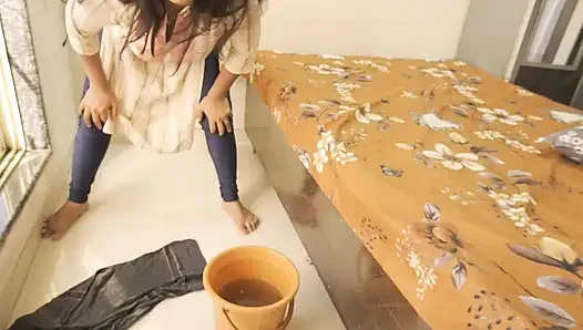 desi kamwali ladaki ne apane boss ke sath kiya sex